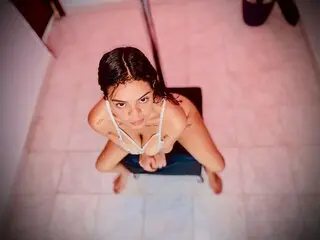 Free cam real AdrianaMitchel