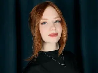 Amateur shows fuck CarolineWay